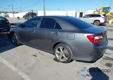 2012 Toyota Camry Se V6 z USA, uszkodzony, nr VIN 4T1BK1FK6CU003415